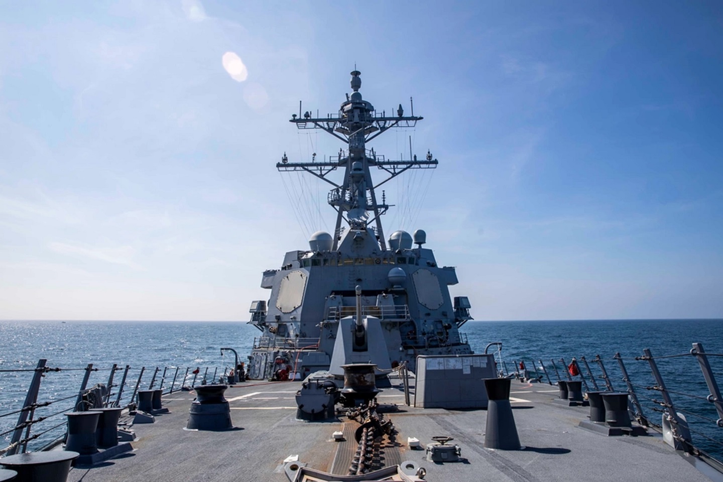 USS Ralph Johnson disputes China’s naval claims with transit - Naval ...