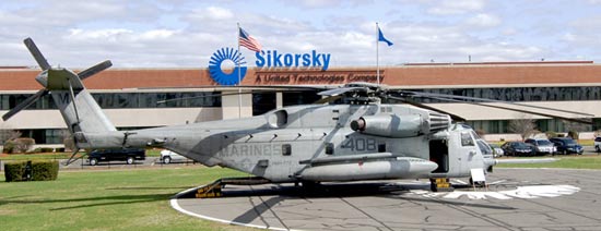 CH-53K heavy lift helicopter
