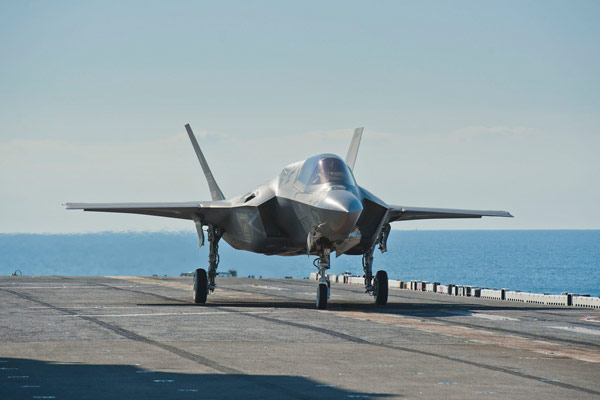 UK’s F-35 JSF 'cannot land vertically in warm climates', NAO warns ...