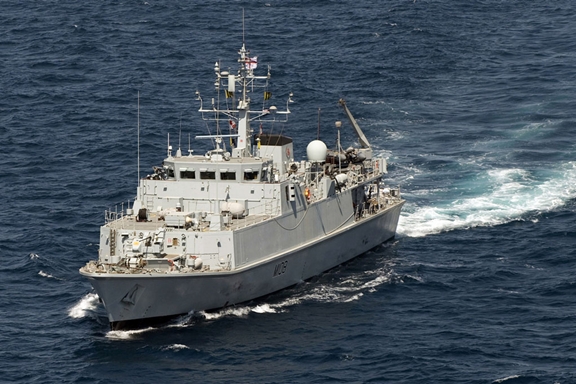 HMS_Grimsby_Sandown-class_Babcock